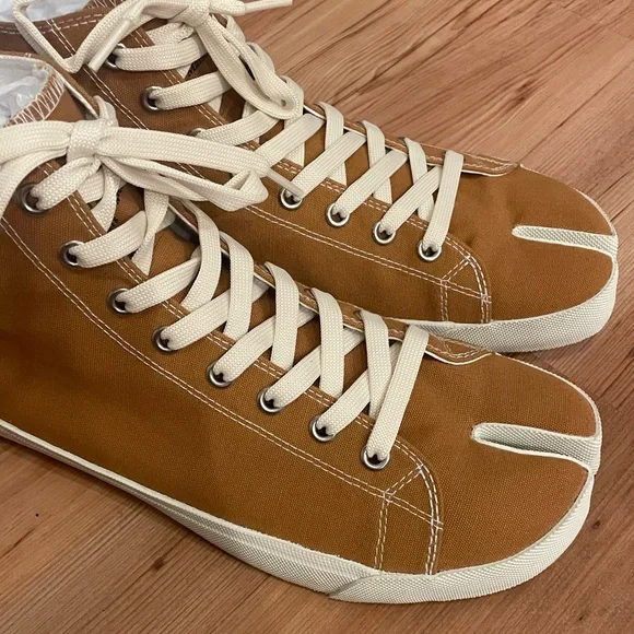Margiela Tabi Sneakers - Picture 4 of 14